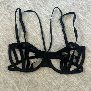Victoria’s Secret Very Sexy strappy lingerie bra 32D
